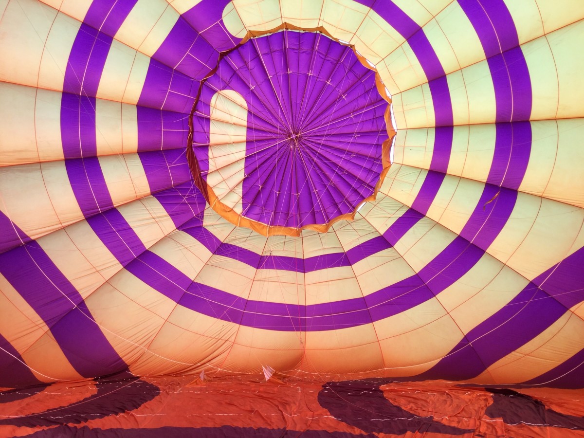 Ballon vaart Tilburg - Formidabele heteluchtballonvaart over Tilburg