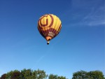 Betoverende ballon vaart vanaf startlocatie Doetinchem op maandag 22 juli 2019